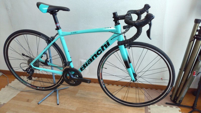 大得価高品質中古ロードバイク☆BIANCHI ( ビアンキ ) ロードバイク VIA NIRONE7 ( ヴィア ニローネ 7 )Claris/50ｃｍ 500mm～